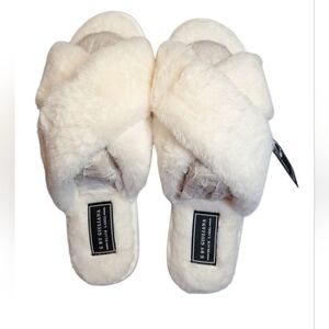 NWT G By Giuliana Slippers